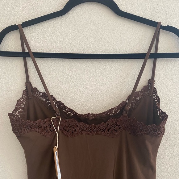 SKIMS fits everybody lace long slip dress in Cocoa size M new with tag - Picture 8 of 8